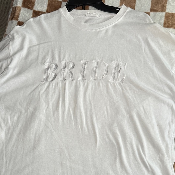 Elegant White 'Bride' Women's Tee - Picture 1 of 4
